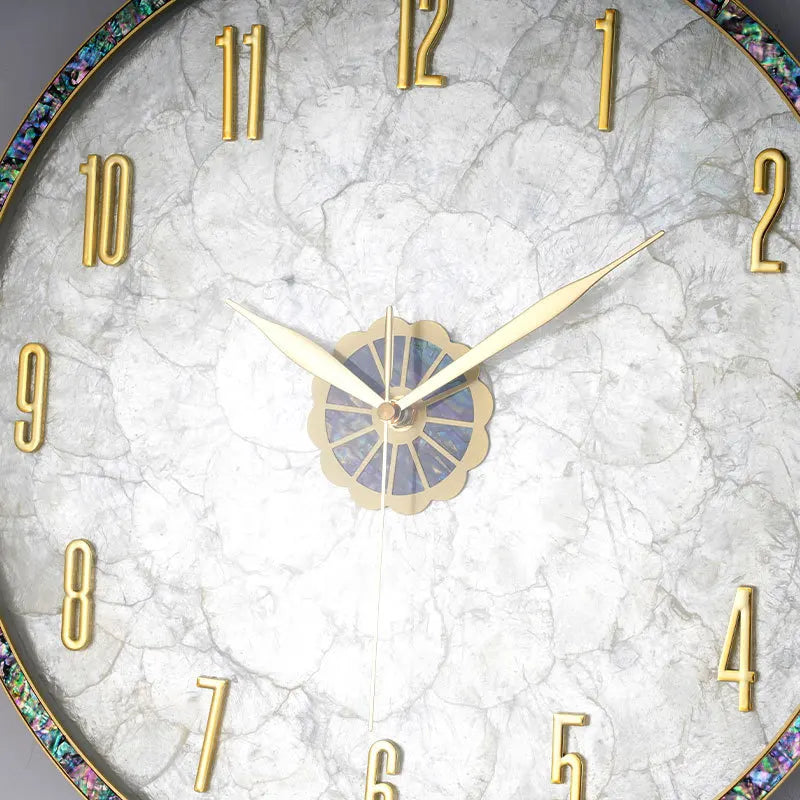 Neue Stille Wanduhr: Luxuriöse High-End Wohnzimmerei mit Muschel-Design