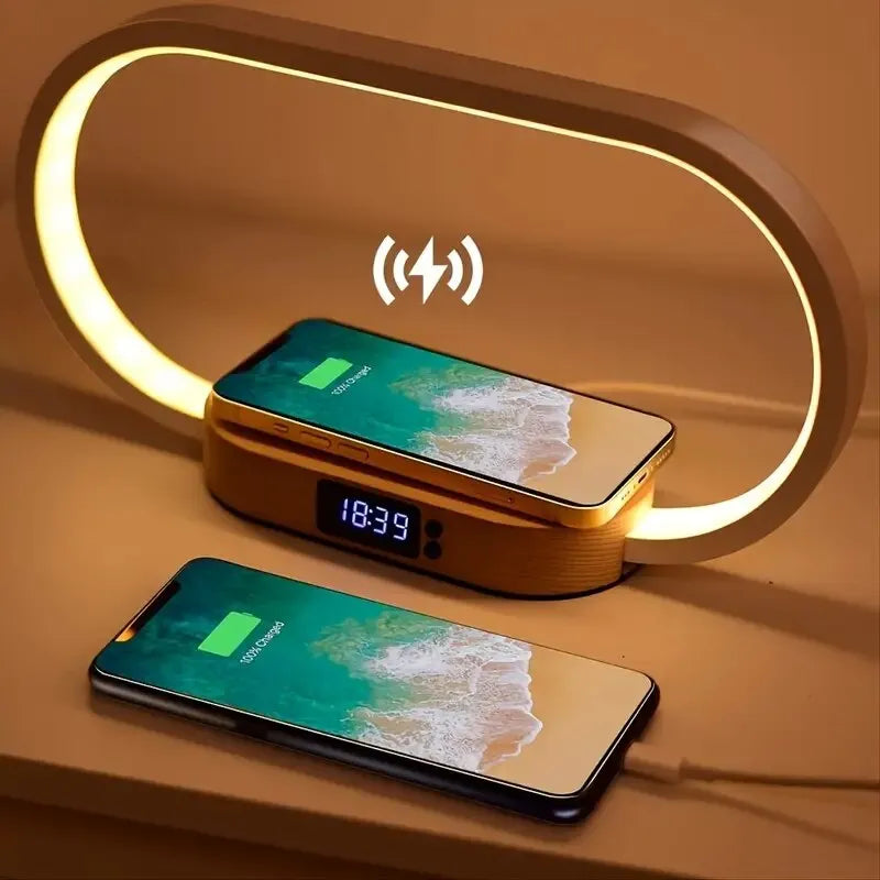 Multifunktionale LED-Schreibtischlampe mit Uhr, Nachtlicht & Wireless Charger