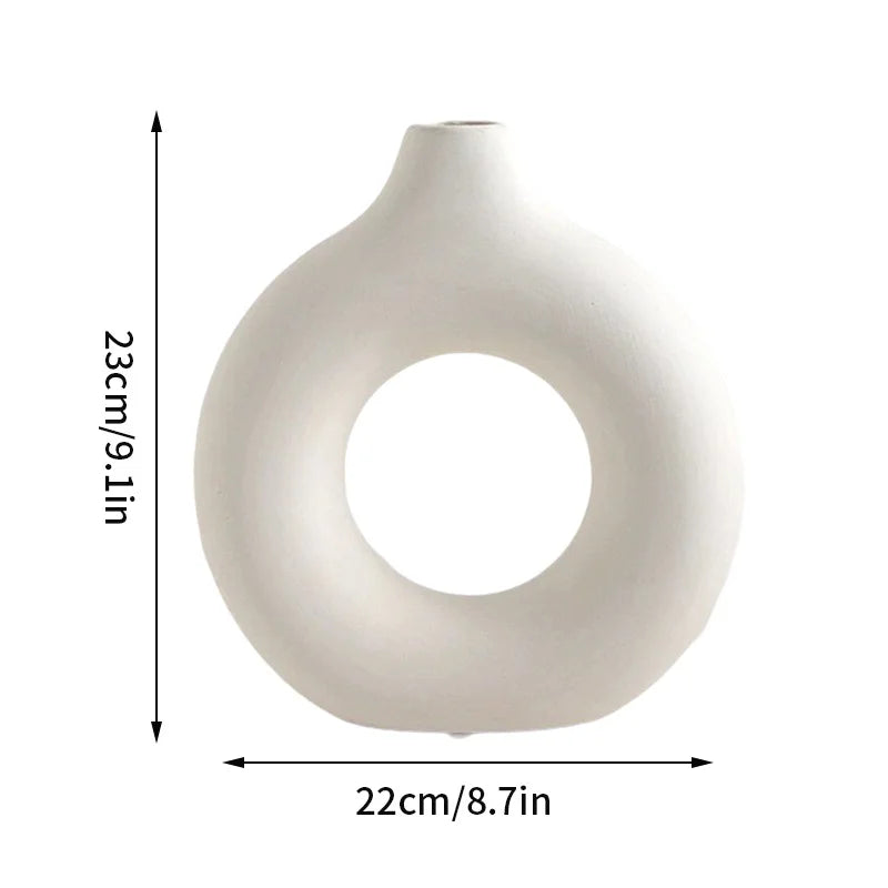Imitation Keramik Vase mit Donut-Muster – Weiße Dekoration für Blumen und Schreibtisch
