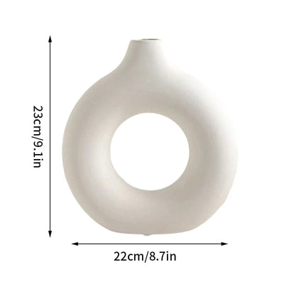 Imitation Keramik Vase mit Donut-Muster – Weiße Dekoration für Blumen und Schreibtisch
