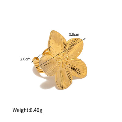 Goldene Statement-Ringe – Vielfalt in Design und Eleganz